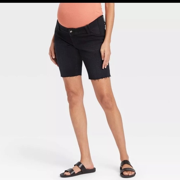 Ingrid & Isabel Maternity‎ Black Bermuda Stretch Jean Shorts 9" Inseam Sz 12 - Picture 1 of 7